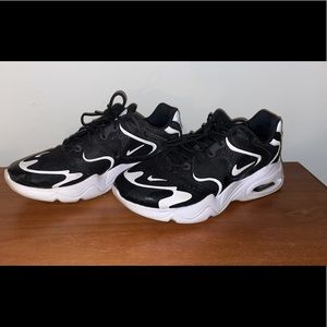 Men’s Nike Airmax size 9